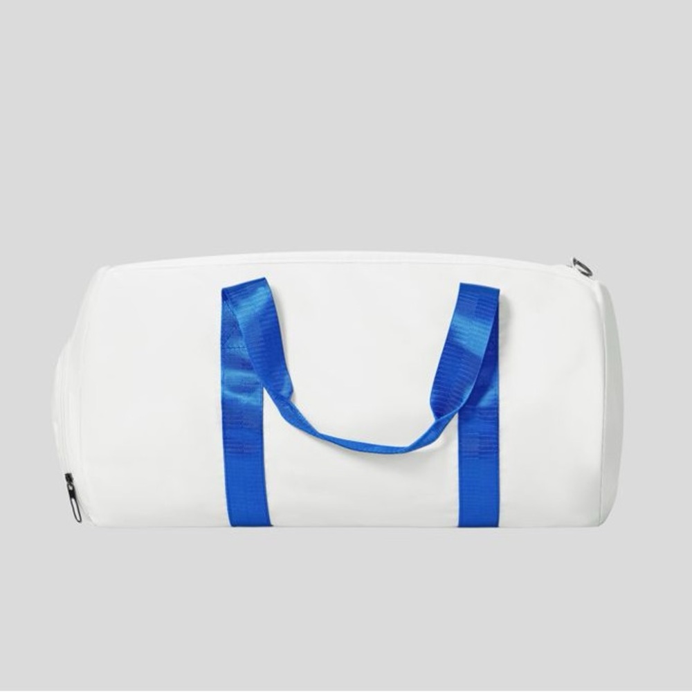 💙🤍 NWT HALARA Zipper Gym Bag – White & Blue